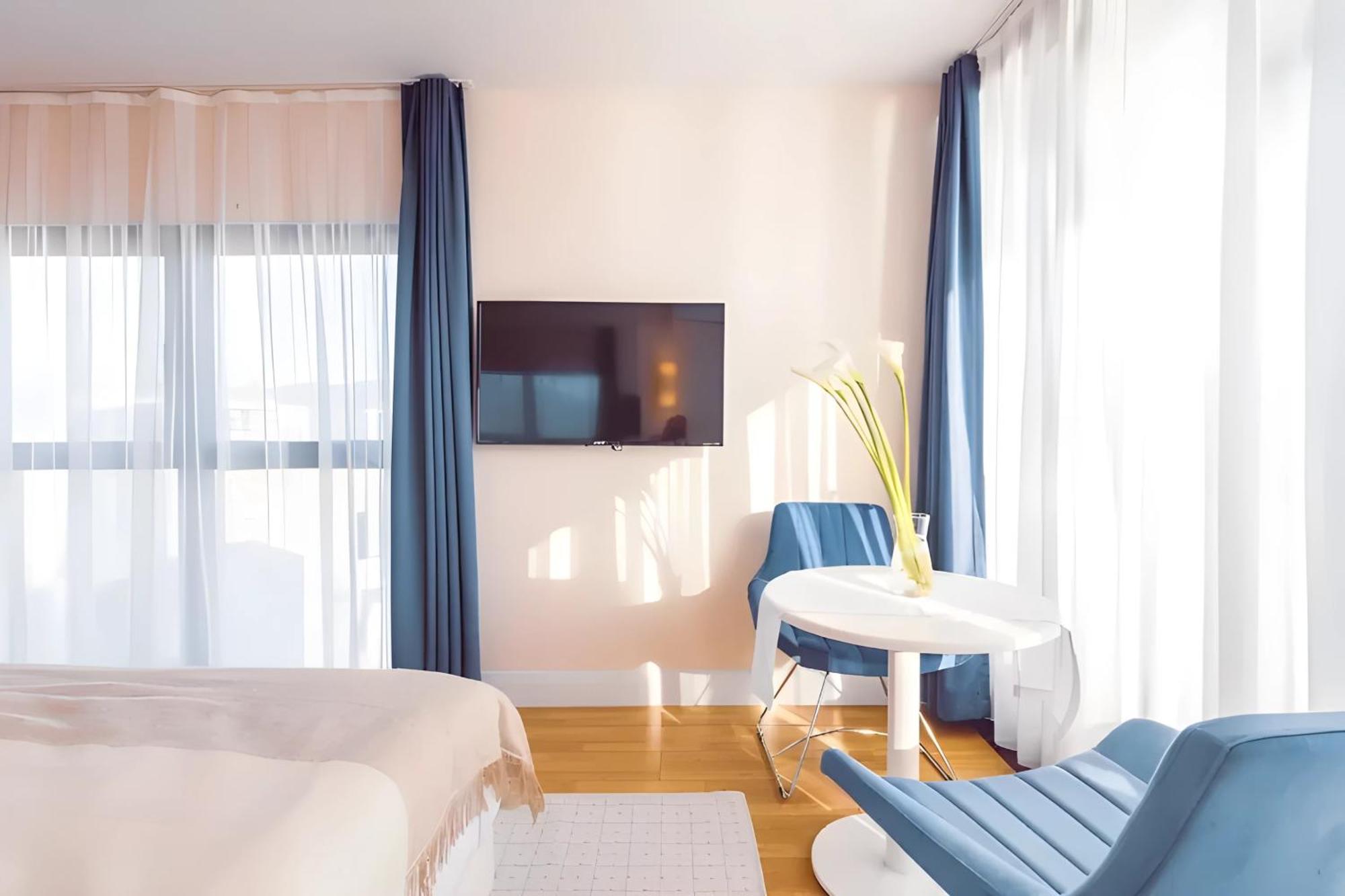 Luxury Orbi City Sea View Aparthotel Batumi Zewnętrze zdjęcie