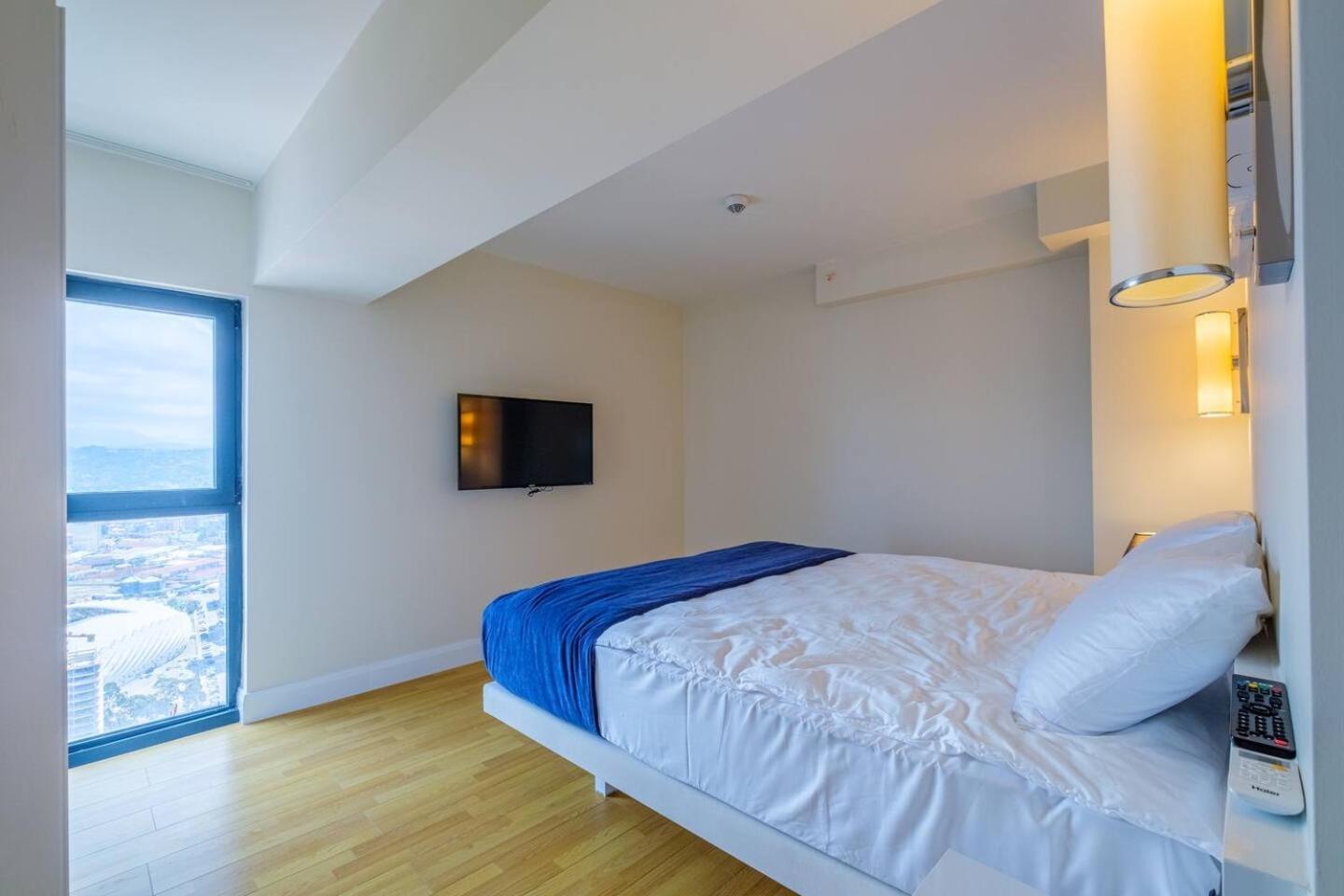 Luxury Orbi City Sea View Aparthotel Batumi Zewnętrze zdjęcie