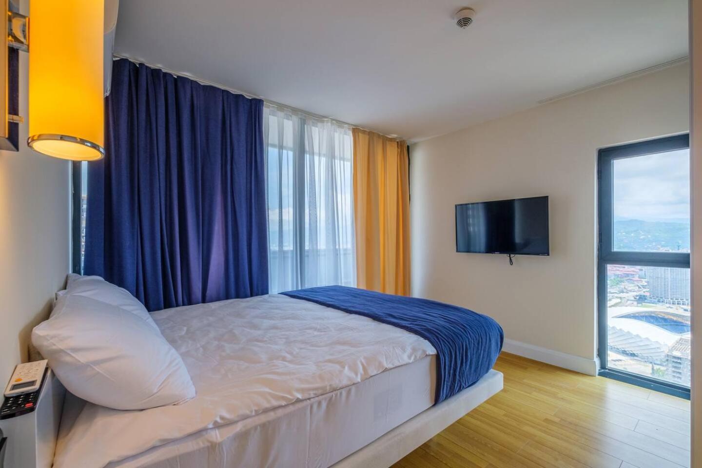 Luxury Orbi City Sea View Aparthotel Batumi Zewnętrze zdjęcie