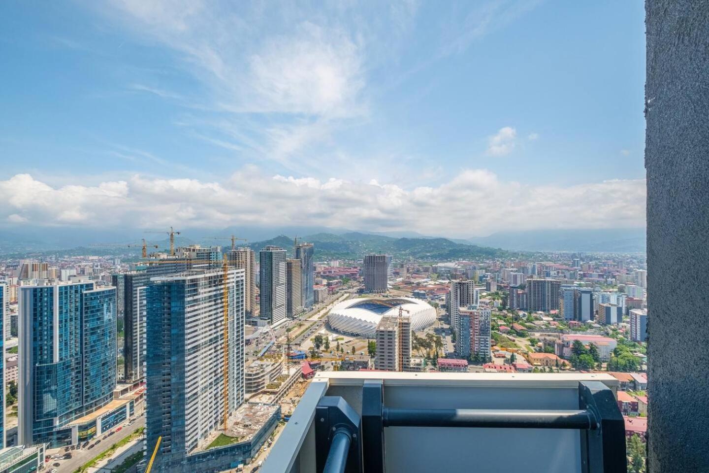 Luxury Orbi City Sea View Aparthotel Batumi Zewnętrze zdjęcie