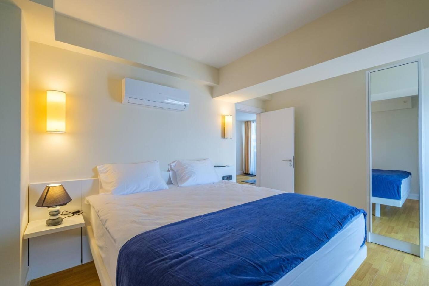 Luxury Orbi City Sea View Aparthotel Batumi Zewnętrze zdjęcie