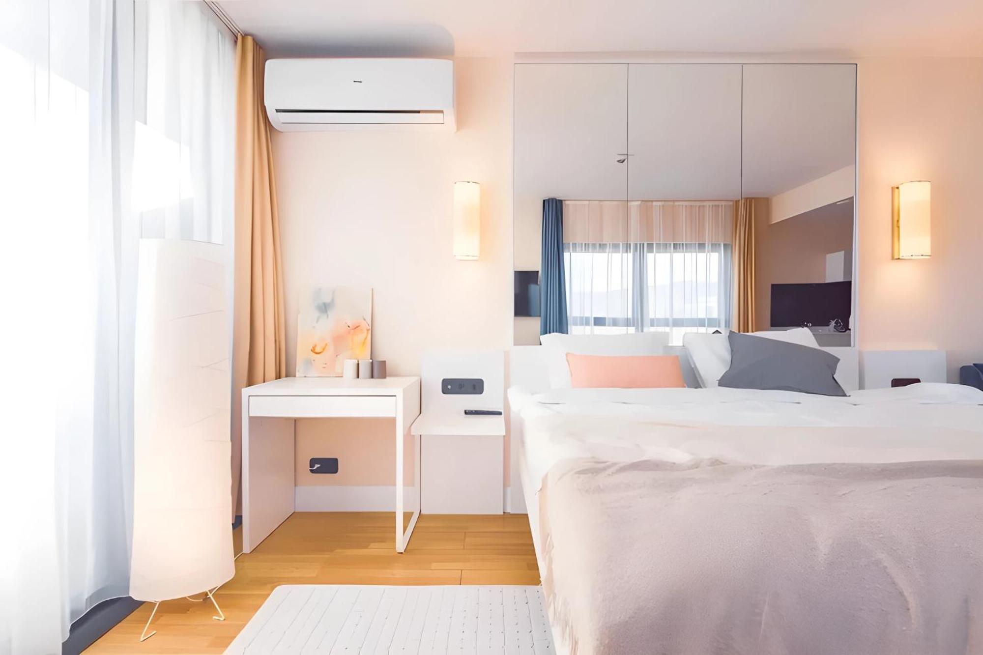 Luxury Orbi City Sea View Aparthotel Batumi Zewnętrze zdjęcie